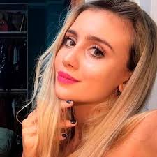 How much of morena beltrán's work have you seen? Mln11l1vnz4e3m