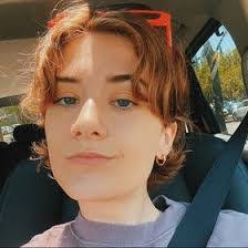 Emma Hensley's Instagram, Twitter & Facebook