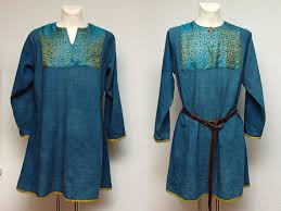 Tunika Seide Pflanzengefarbt Leinen Diamantkoper Etsy Clothes Fashion Vikings