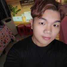 Kok Vun Ding updated his profile picture.