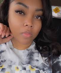 Latisha Sweatt's Instagram, Twitter & Facebook