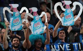 Antonio conte has declared his commitment to inter milan. Bleacher Report On Twitter Inter Milan Fans Trolled Juventus For Their Loss To Ajax In The Champions League