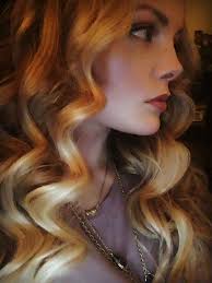 Perfect Big Loose Curls Curly Hair Blonde Hair Small Upturned Nose Cupid Lips Loose Curls Upturned Nose Curly Hair Styles