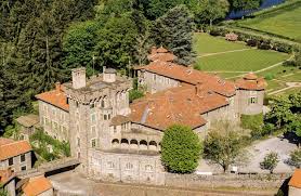 Le Chateau De Chavaniac En Haute Loire Est La Maison Natale Du Marquis De La Fayette Photo Luc Olivier Mansions France La France