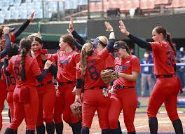 Softball players in july 2021. Team Usa Softball Beats Italy In First Tokyo Olympics Win People Com