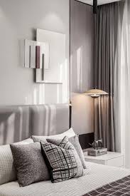 Become a pro in styling interiors and staging your (and your clients) interior spaces. Discover The Best Interior Design Tips Interieurdesign Wohndesign Dizajnerintererov Interiordesi Bedroom Interior Interior Design Bedroom Interior Design