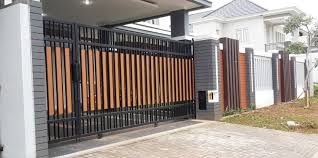 Beli pagar kayu minimalis online berkualitas dengan harga murah terbaru 2021 di tokopedia! 40 Contoh Model Pagar Besi Minimalis Modern Terbaru 2021 Rumahpedia