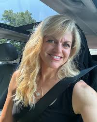 Beth Amlung (@bethamlung) • Instagram photos and videos