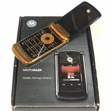 Motorola RAZR2 V8 Gold Edition, Mobile ...