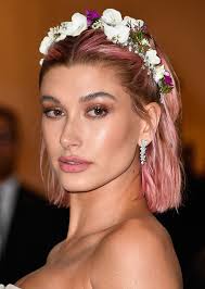 The Best Celebrity Hair Makeovers Of 2018 Celebrity Hairstyles Pink Hair Pink Hair Dye