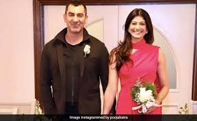 Some of the fans love to know about the physical. Pooja Batra And Nawab Shah First Wedding Anniversary Unseen Photos Newsbust In