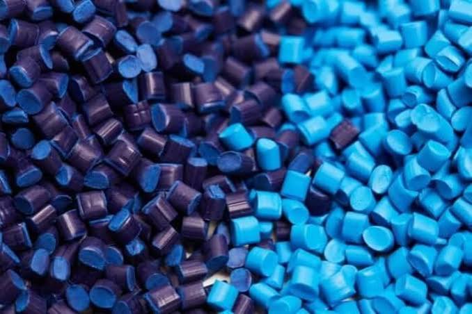 Vận chuyển hạt nhựa phục vụ sản xuất công nghiệp