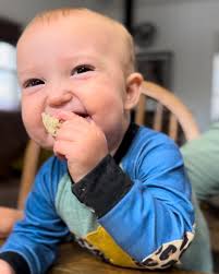 We love mommas homemade cinnamon rolls! ☀️ ***SWEETEST, tastiest,  healthiest? breakfast!***