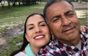 ELSA Y KARINA DEJAN FILAS DEL PAN Y PRI