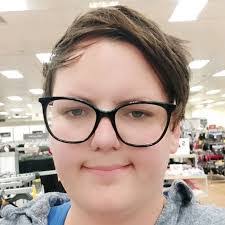 Paula Hempstead's Instagram, Twitter & Facebook