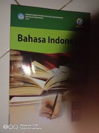 Kali ini admin kelasumumid akan me. Bahasa Indonesia Kelas 8 Buku Pelajaran Bahasa Indonesia Smp Kelas Delapan Buku Paket Bahasa Indonesia Smp Kelas 8 Buku Paket Indonesia Kurikulum 2013 Revisi 2017 Lazada Indonesia