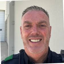 Kenneth Kushner's Instagram, Twitter & Facebook