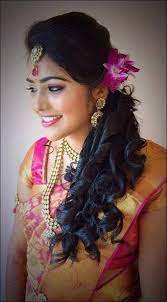 Tricks To Create Indian Wedding Hairstyles For Short Hair In Easy Ways Creating Bridal Hairs Indian Hairstyles Bride Hairstyles Hairstyles For Indian Wedding