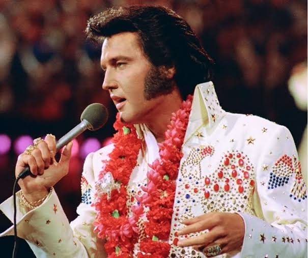 Elvis Presley ganha exposição e turnê no Brasil