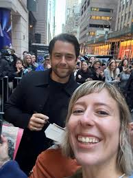 New to this group so I wanted to share pics of me meeting most of the cast  outside Paleyfest! Almost all signed my first book and Sam was soooo nice
