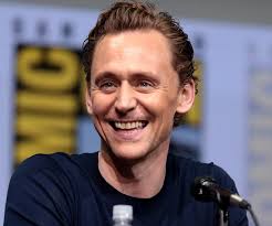 His older sister, sarah hiddleston, is a journalist, and he told the hindustan times that she's been living in chennai, india for a few . Tom Hiddleston Biography Facts Childhood Family Life Achievements Of English Actor