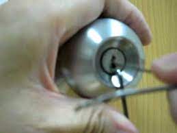 Learn to lock a bedroom door from the outside without a key? How To Pick A Door Lock With A Bobby Pin Youtube