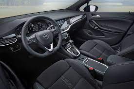 Tychy pracują na trzecią zmianę, ale naprawdę ciekawie dla polskiego klienta zapowiadają się lata. Opel Astra Sports Tourer 1 5 Diesel Test Autobild De