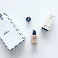 Chanel Les Beiges Teint Belle Mine Naturelle Spf 25 Chanel Les Beiges Heathly Glow Foundation Fashionmumof40 On Instagram Chanel Les Beiges Glow Foundation Beige