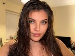 Spre 𝐕𝐀̂𝐍𝐙𝐀𝐑𝐄: 🏢𝐀𝐩𝐚𝐫𝐭𝐚𝐦𝐞𝐧𝐭 în apropiere de Parcul Valea  Trandafirilor! 📍𝐋𝐨𝐜𝐚𝐭̦𝐢𝐞: sectorul Centru, str. Nicolae  Testemițeanu. 🔎𝐂𝐚𝐫𝐚𝐜𝐭𝐞𝐫𝐢𝐬𝐭𝐢𝐜𝐢: ✓suprafața 42 m²; ✓1 cameră +  living; ✓1 balcon; ✓1 bloc sanitar ...