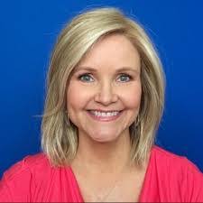 Elizabeth Flack's Instagram, Twitter & Facebook