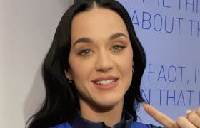 PHOTO] Hottest Celebrity Pics This Week Of May 17-23: Thomas Rhett & More