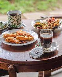 As long as you have the ingredients to prepare the spiced coconut milk broth, you can create your own version of lodeh from an assortment of. Menikmati Kopi Klotok Jogja Dan Kulinernya Yang Istimewa
