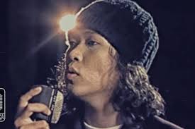 Lirik lagu pujian dan hormat. Lirik Dan Chord Lagu Lubang Di Hati Dari Letto