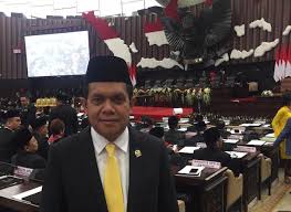 Petugas keamanan juga sempat melerai, tapi terlapor masih juga. Perawat Di Palembang Diduga Dianiaya Pimpinan Komisi Ix Dpr Ri Bereaksi Keras Page 2 Nasional Jpnn Com