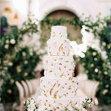 20 Gold Wedding Cakes With Gorgeous Details