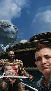 26 Strange Photos To Make You Squirm Uncomfortably In Your Seat God Of War Kratos God Of War Strange Photos