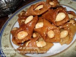 Moroccan Cuisine Marocaine Moroccan Fruits Desserts Moroccan Cookies Cakes Moroccan Ghoriba Moroccan Pastries Sweets Desse Arabic Food Moroccan Cookies Food