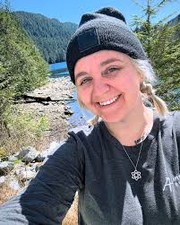 Lindsay Stannard (@plumbing.princess) • Instagram photos and videos