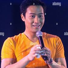 HONG KONG LEON Lai Li Ming 黎明The Red Shoes 2001 Hong Kong CD + 2 Disc VGC  $22.95