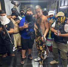 Me encontre a un amigo en zaramay. Rosario Detuvieron Al Cantante De Trap Zaramay Por Posar En Instagram Con Un Arsenal Infobae