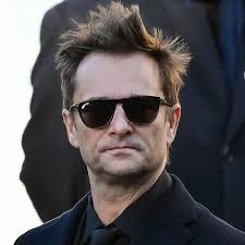 "Elles ne sont pas responsables de ce qu'elles font" : David Hallyday  réagit aux critiques de Jade et Joy