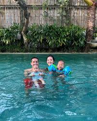 Papa Mama Evan Aaron