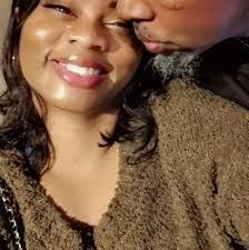 Von Moore's Instagram, Twitter & Facebook