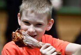 Bristol Renaissance Faire celebrates cosplay' looks to a more normal season