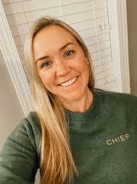 Sally Weingartner's Instagram, Twitter & Facebook