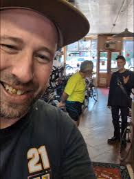 Had a surprise visit from a good friend from Norfolk yesterday, Mr. Wayne  Shuler everybody. it was the best!! Later that day, my buddy Matt rode past  and I got a few