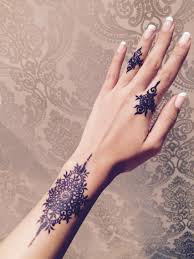 See more ideas about henna designs, simple henna, henna. Simple And Classy Black Henna Tattoo Designs Henna Tattoo Hand Simple Henna Tattoo