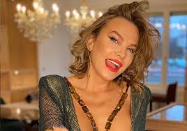 Watch the official music video for #ivanko performed by anna lesko ️ culita sterplooking for a new jam ? Pro Tv Anna Lesko IncendiarÄƒ In BucÄƒtÄƒrie In Ce È›inutÄƒ A GÄƒtit Vedeta OuÄƒ Ochiuri