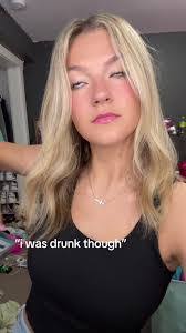 Abbie Singleton's Instagram, Twitter & Facebook