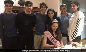 She is very good with her time management and this is shown through her schoolwork as well as her freelancing work. Aaliyah Kashyap Celebrates 18th Birthday With Khushi Kapoor And Ida Ali See Inside Pics